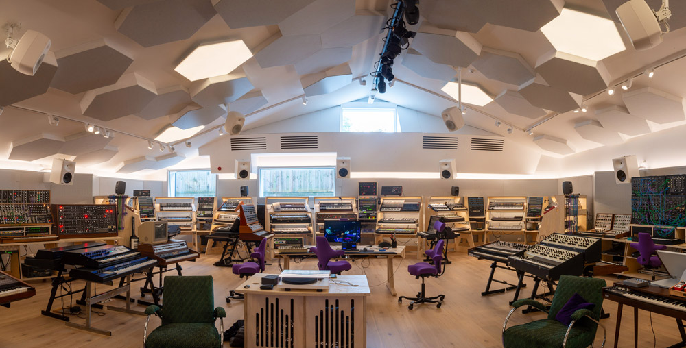 Synth-Temple-Main-Room